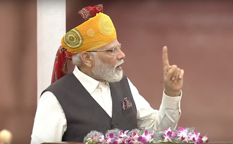Narendra Modi Extends Independence Day Greetings, Encourages Nation's Pursuit of Development Goals